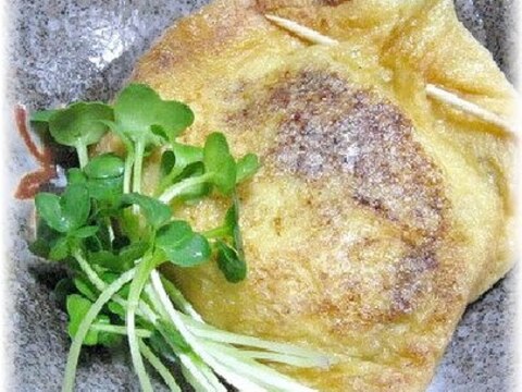 油揚げの納豆とチーズの巾着焼き